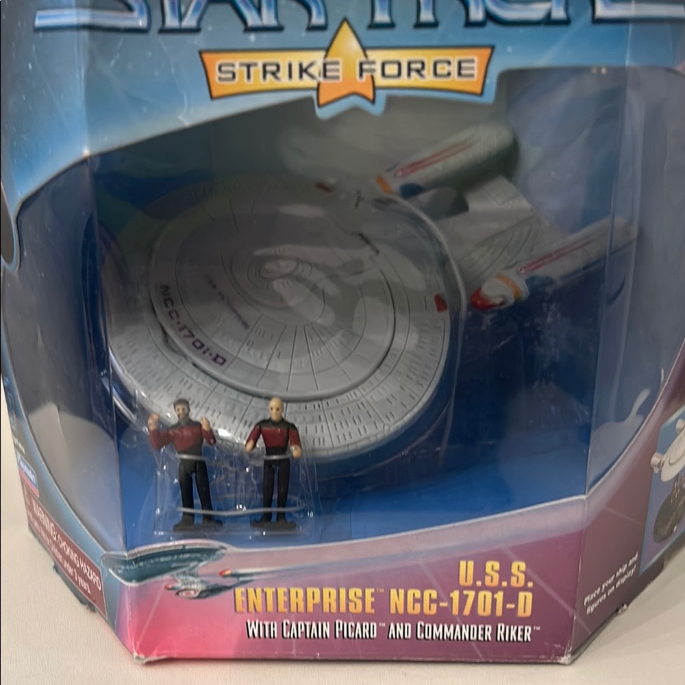 Star Trek Strike Force USS Enterprise Model - Picture 4 of 7